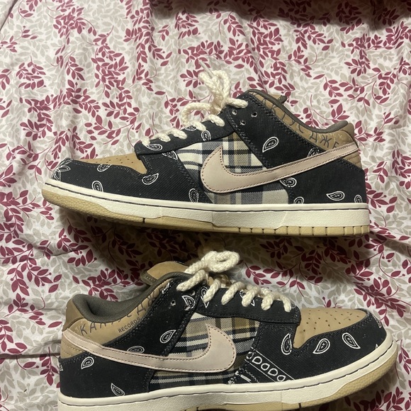 Travis Scott X Dunk Low PRM SB QS ‘Cactus Jack’ Special Box - Picture 2 of 8